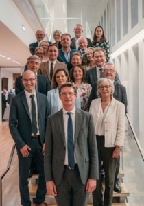 LA NOUVELLE GOUVERNANCE