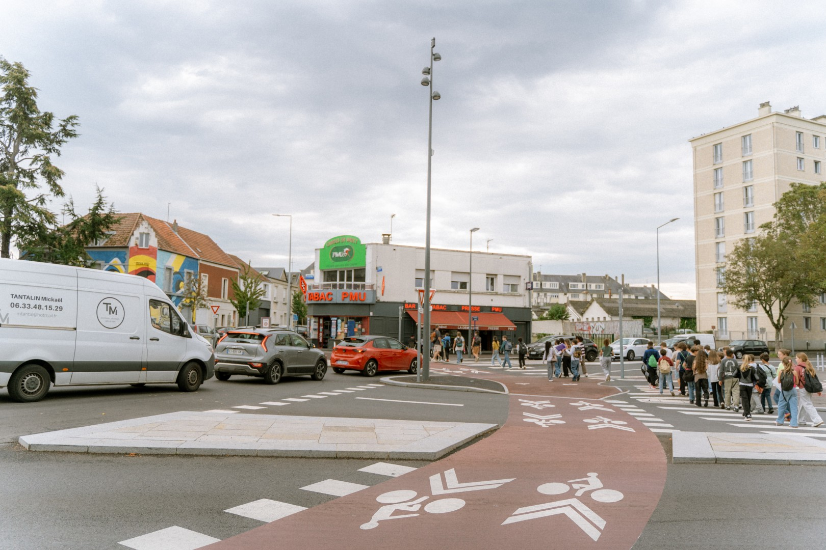 Vous consultez actuellement Réaménagement de la place de la Demi-Lune